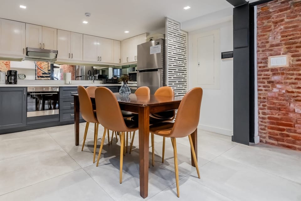 Modern dining room