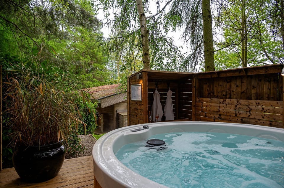 Private hot tub at Percy lodge, Brompton Lakes.