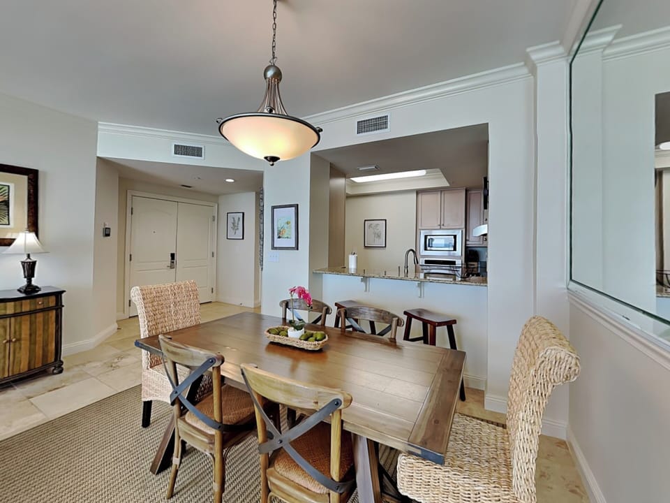 Dining Area - Table for Six and Bar Seating