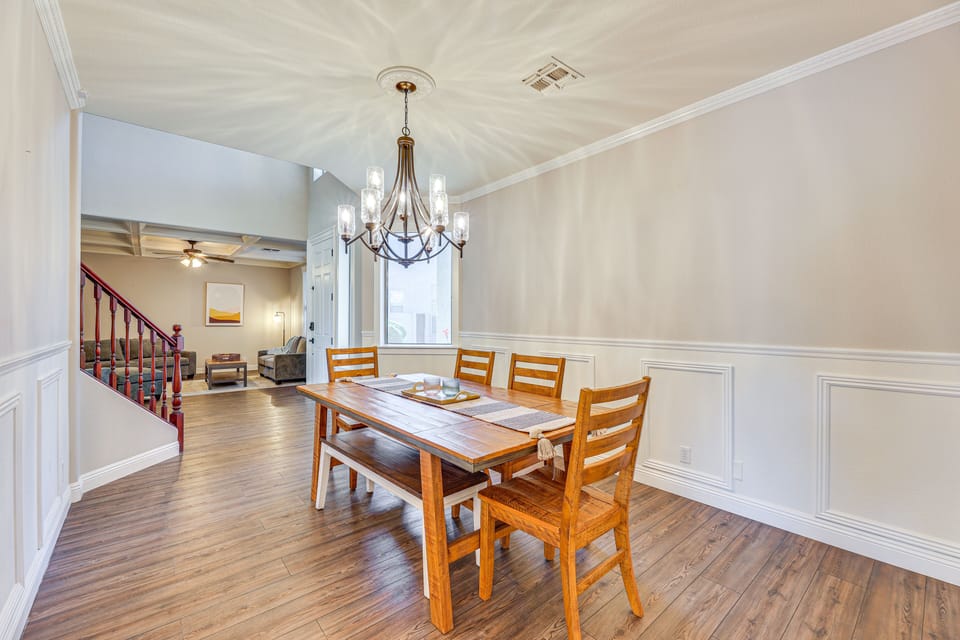 Dining Room | 1st Floor | Dishware & Flatware Provided