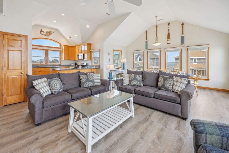 Surf or Sound Realty - 1196 - Island Dawn - Great Room -3