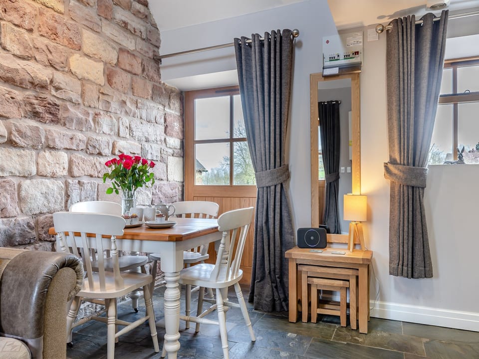Dining Area | Jacob&rsquo;s Barn - Ramsor Farm, Ramshorn