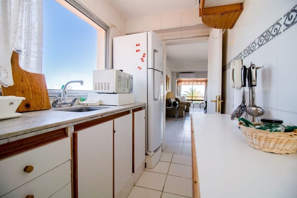 Apartment | Private kitchen | Fridge, microwave, oven, electric kettle