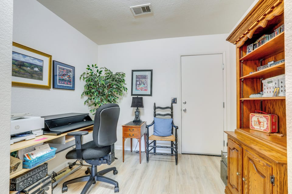 Workspace | 1st Floor | Free WiFi | Adjustable Standing Desk | Printer/Copier
