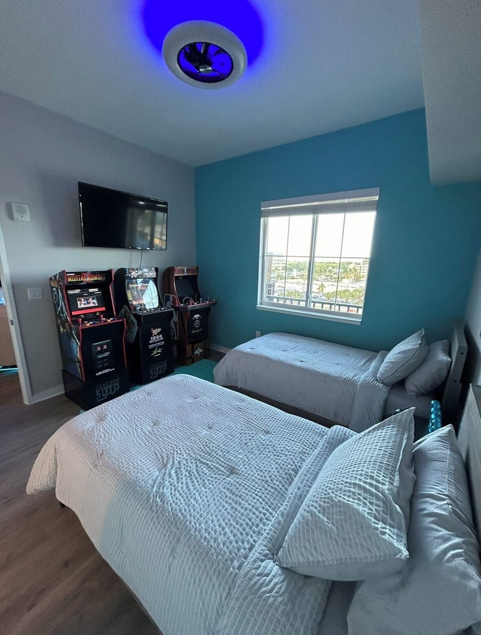 Bedroom 2 w/ Game Setup