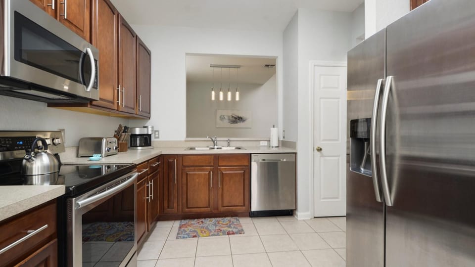 Fully stocked kitchen