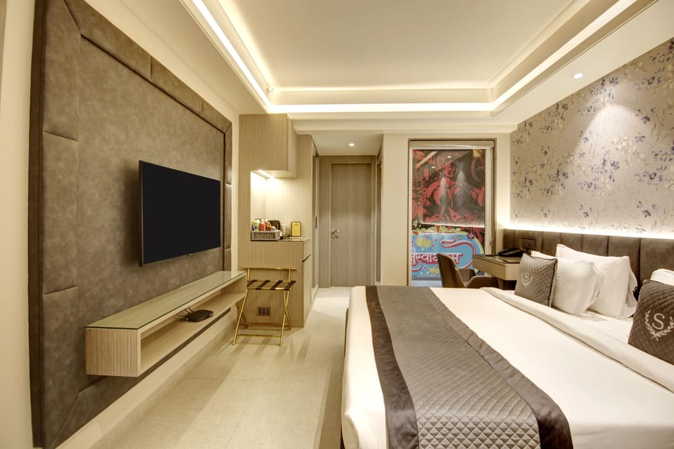 Standard Double Room, 1 Bedroom, Non Smoking, City View | In-room safe, laptop workspace, soundproofing, iron/ironing board