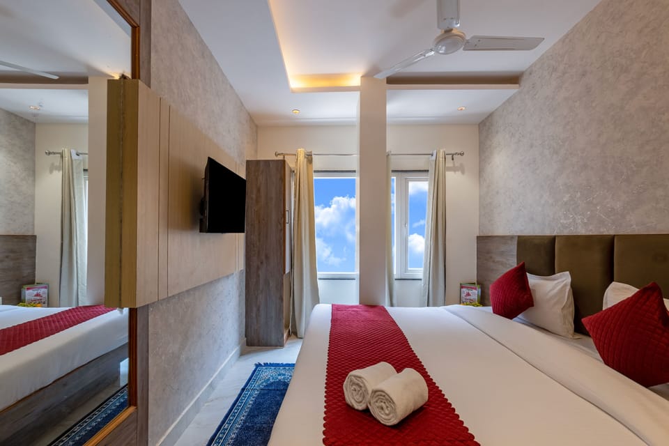 Deluxe Double Room, 1 Double Bed, City View | City view