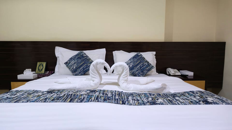 Luxury Double or Twin Room | Premium bedding, down comforters, pillowtop beds, minibar