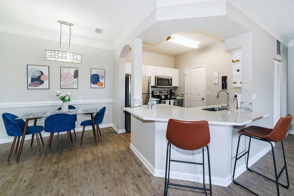Kitchen / Dining