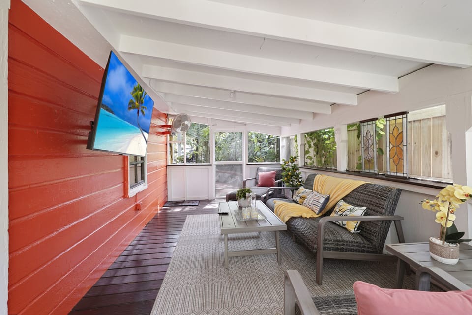 Watch your favorite TV shows and still enjoy Florida weather in the screened patio.