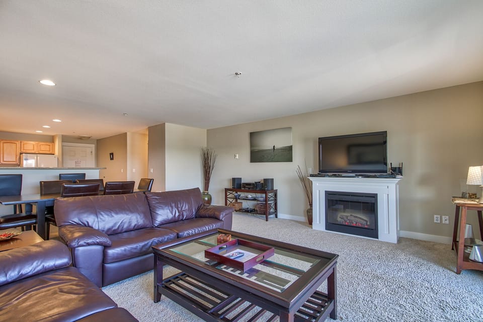 1027 Vacation by the Sea