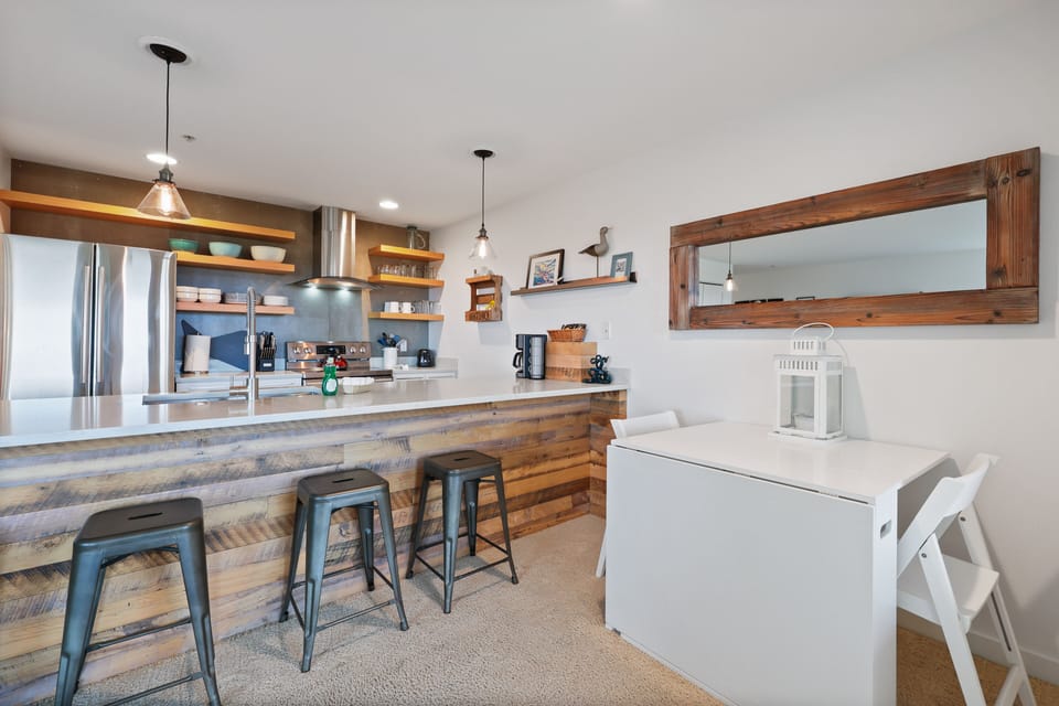 613 Vacation by the Sea