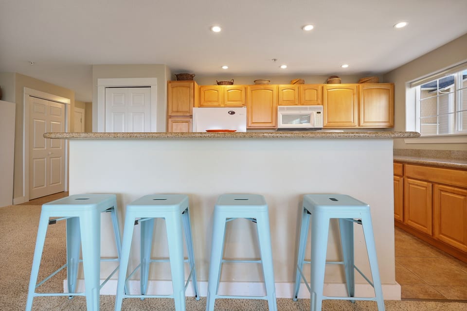 920 Vacation by the Sea