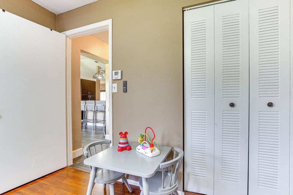 House (5 Bedrooms) | Interior