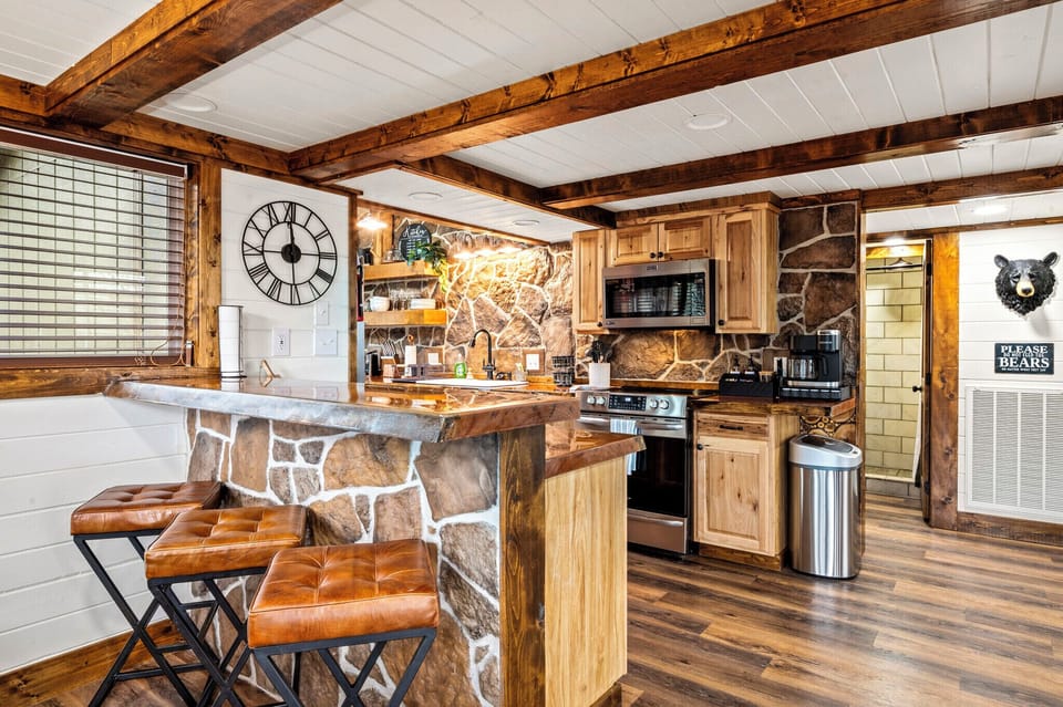 Rock Details Throughout