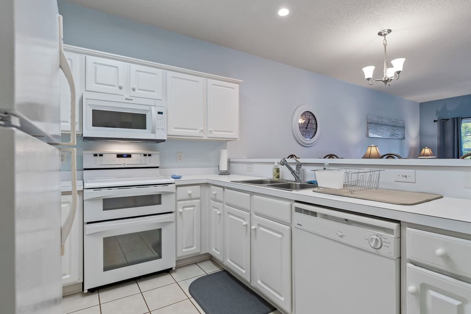 A fully stocked kitchen makes meal preparation a breeze.
