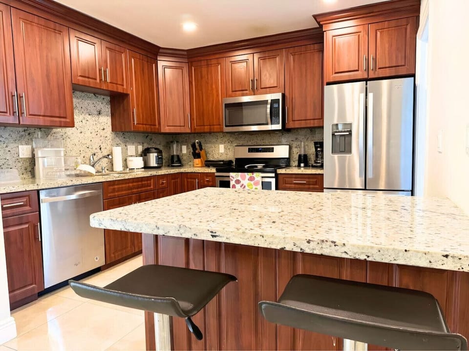 A modern chef's kitchen for all your cooking needs!