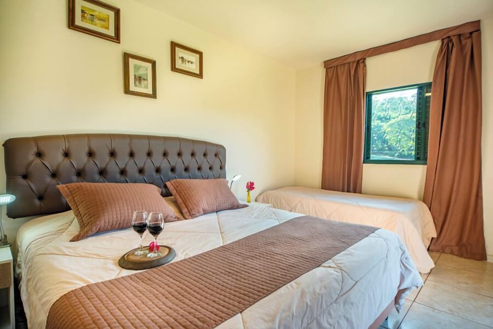 Deluxe Double Room | Hypo-allergenic bedding available, desk, WiFi (free), bed sheets