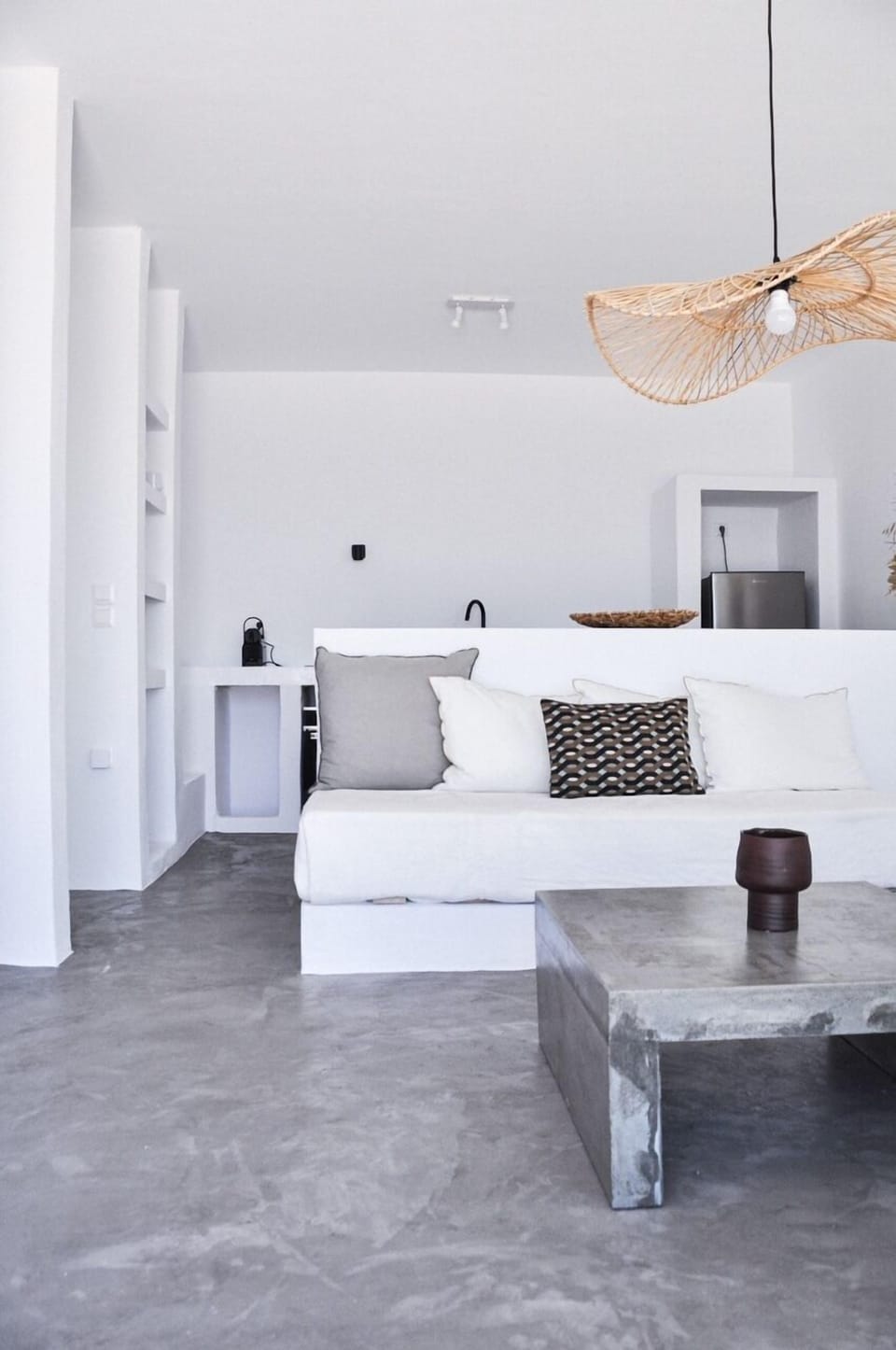Deluxe Suite | Private kitchen | Electric kettle