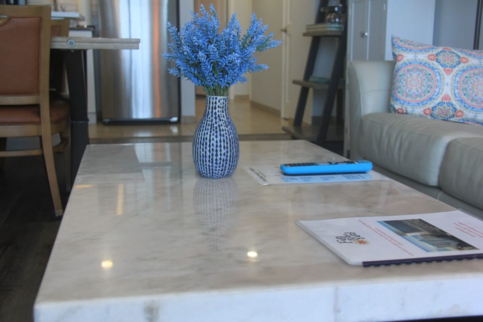 Peace & tranquility. Help w/TV’s & suggestions on nearby restaurants & shopping
