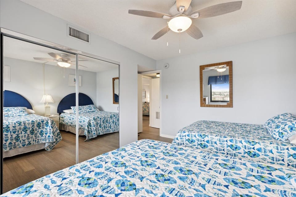 Guest bedroom- perfect for kids or extra guests!