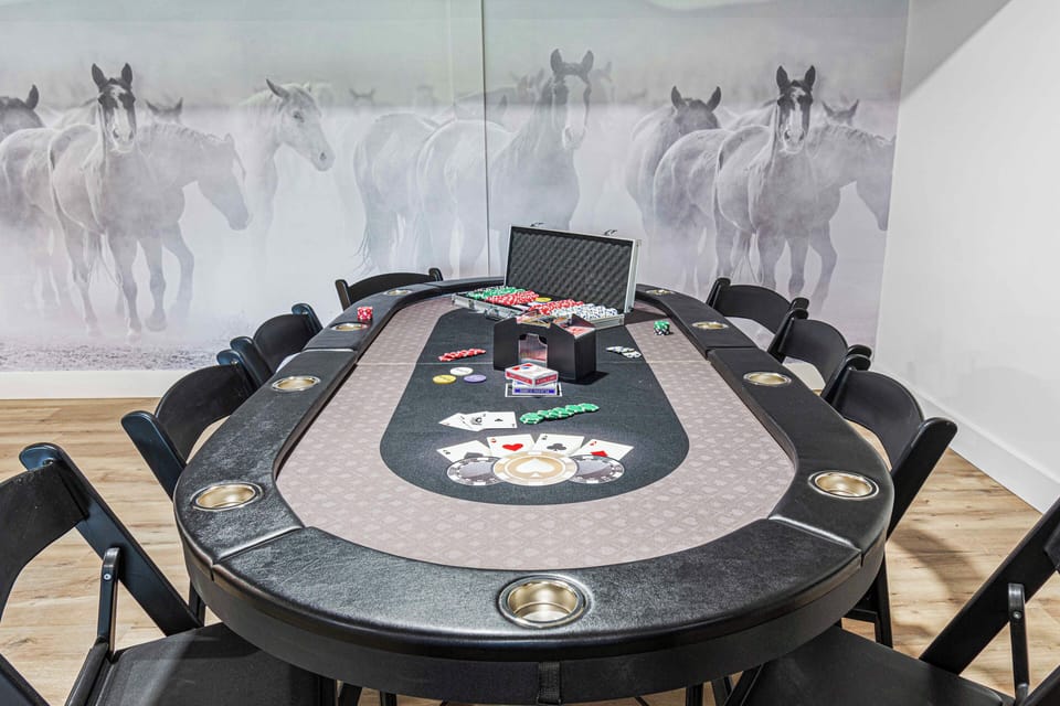 Let the bluffing begin!