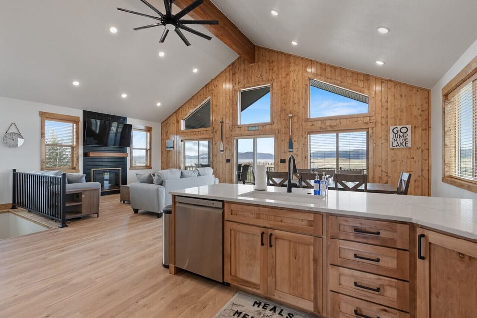 Full Kitchen