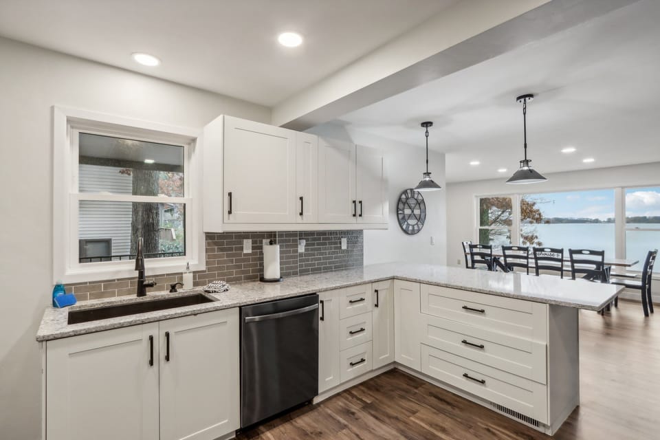 Fully renovated kitchen!