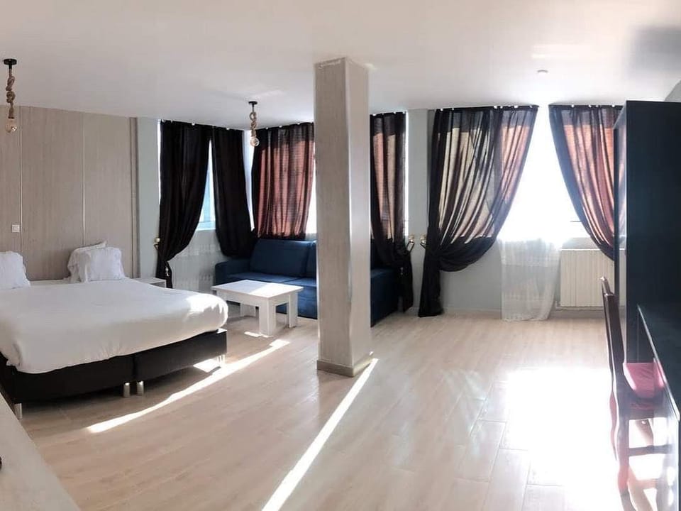Standard Double or Twin Room | Premium bedding, minibar, laptop workspace, blackout drapes