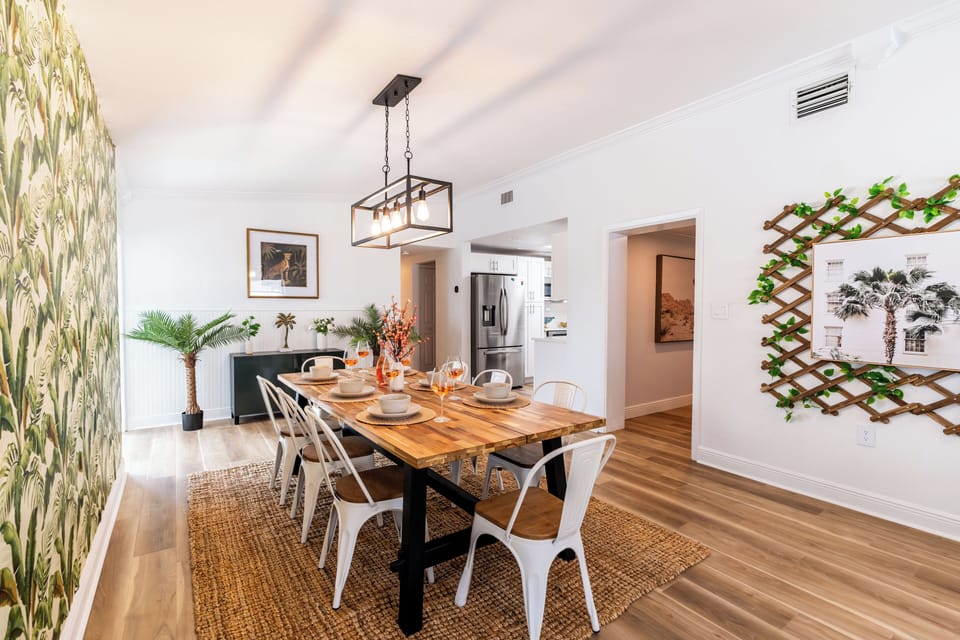 Create new memories at the dining table, with seating for 8.
