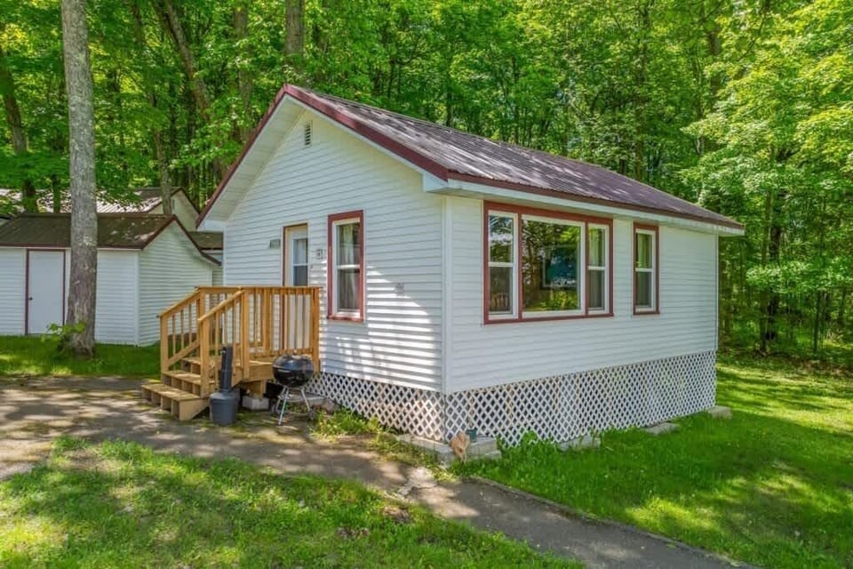 TBRCabin-8-8