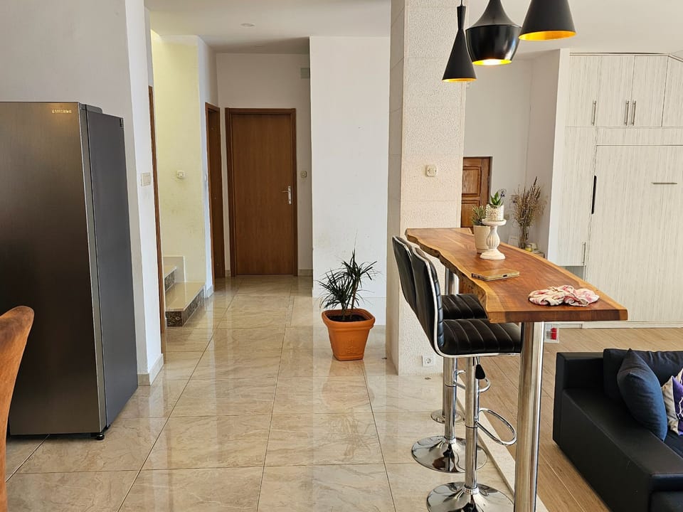 House (Three Bedroom Holiday Home) | Dining room