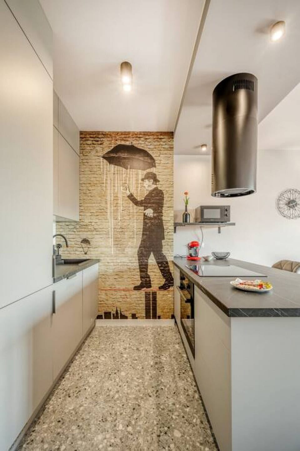 Fully Equipped Kitchen with Microwave and Coffee Machine | Book Now with RENTUJEMY