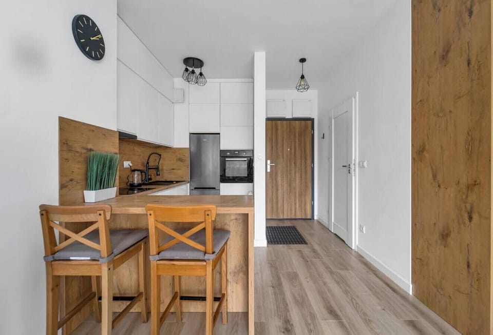 Experience the best of Warsaw with Rentujemy.pl`s short-term rental management