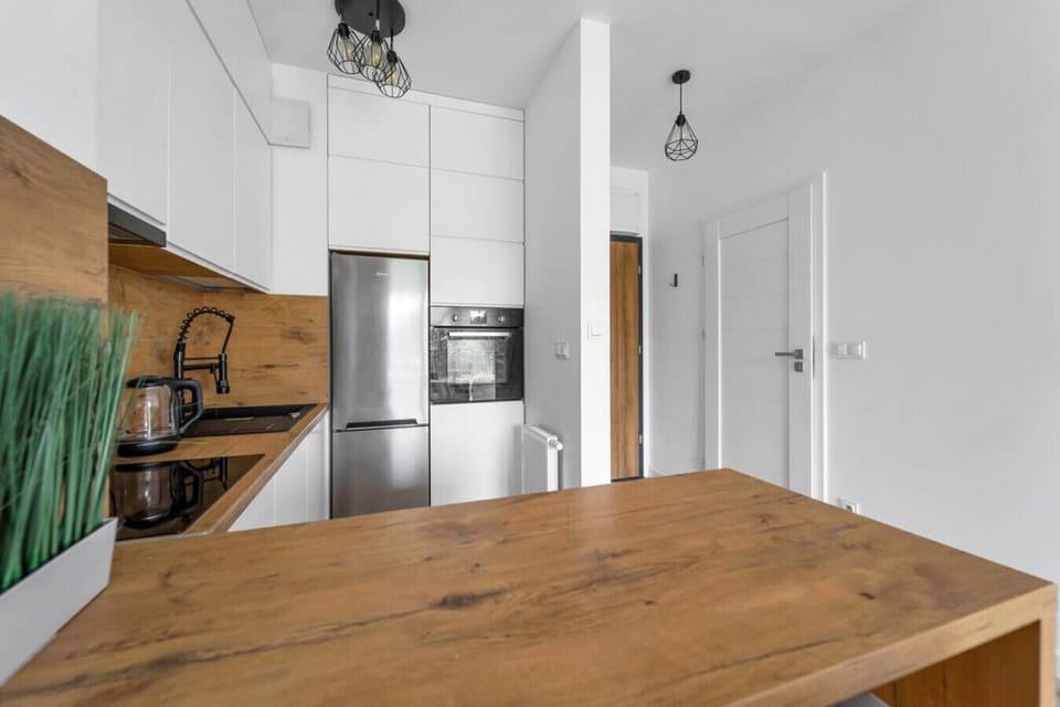 Experience the best of Warsaw with Rentujemy.pl`s short-term rental management