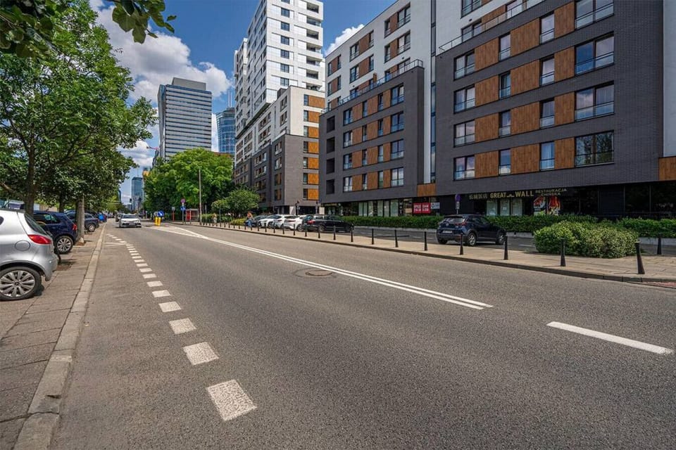 Neighbourhood | Book Now with RENTUJEMY