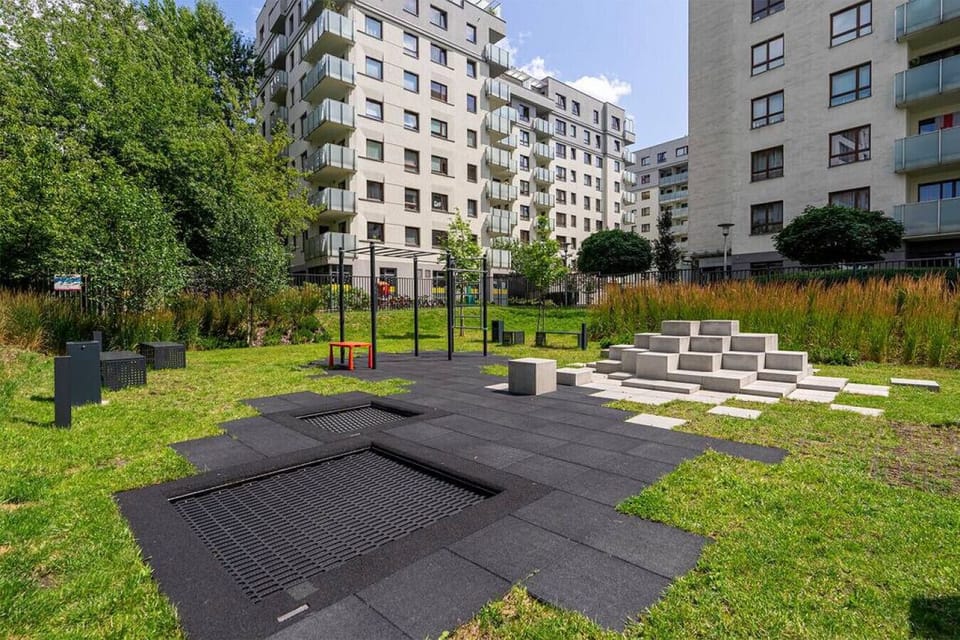 Neighbourhood | Book Now with RENTUJEMY