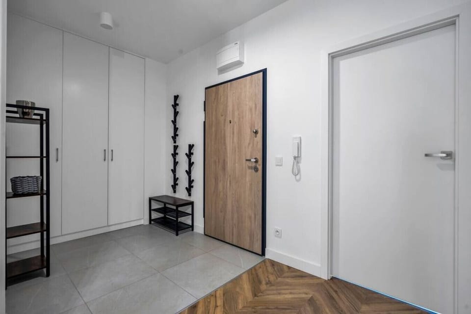 Spacious Hall | Book Now With RENTUJEMY