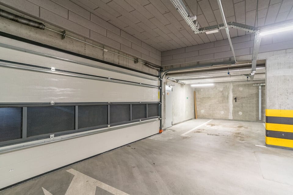 Dedicated and Private Parking Space | Book Now with RENTUJEMY