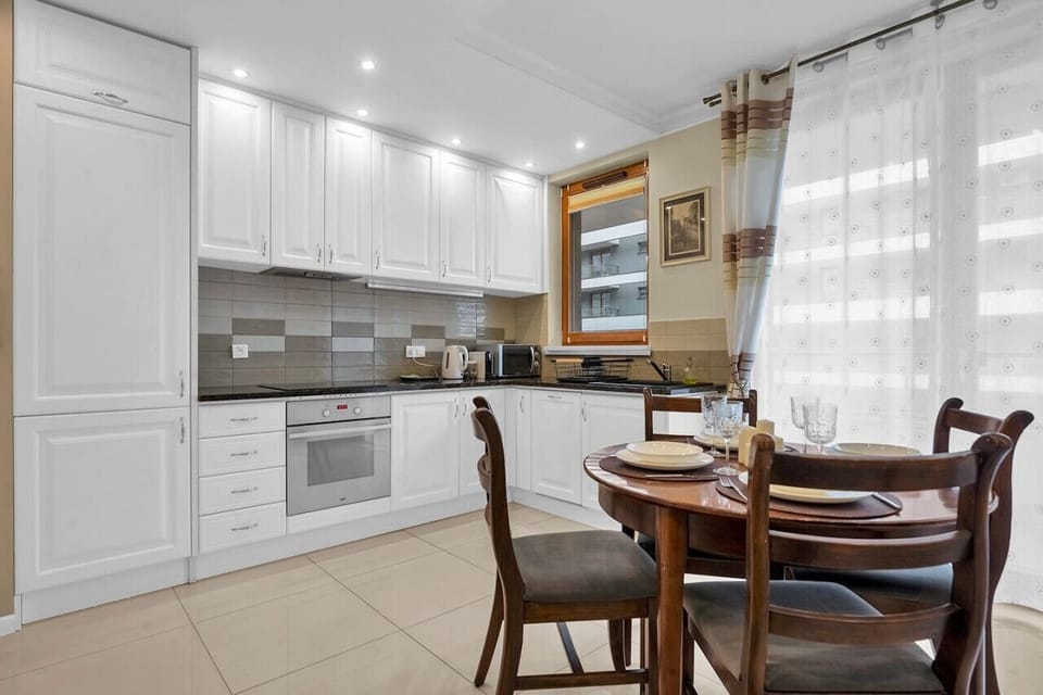 Fully Equipped Kitchen | Book Now with RENTUJEMY