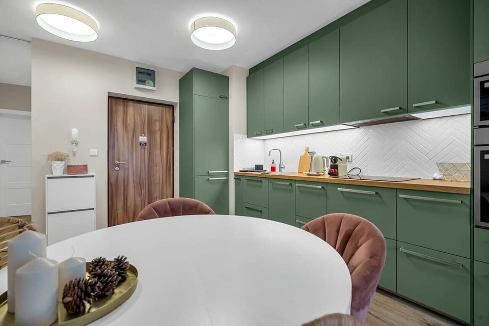 Fully Equipped Kitchen | Book Now with RENTUJEMY
