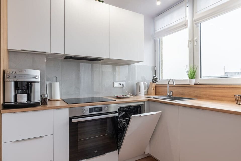 Fully Equipped Kitchen | Book Now with RENTUJEMY