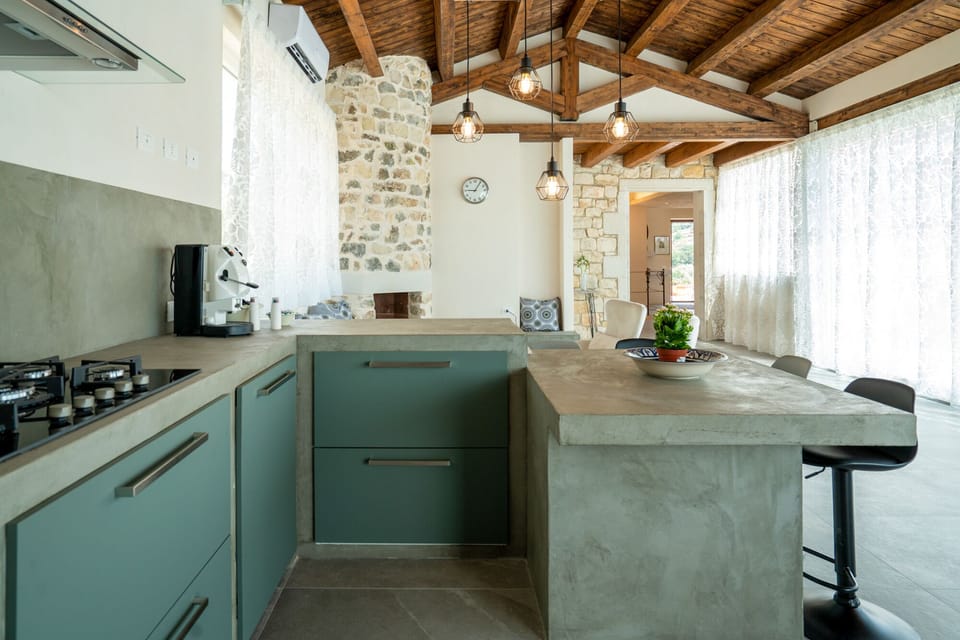 Luxury Villa, Valley View | Private kitchen | Full-size fridge, microwave, oven, stovetop