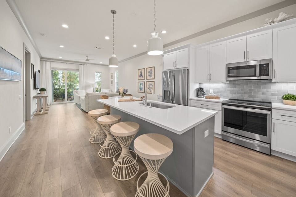Kitchen with island seating for 4
