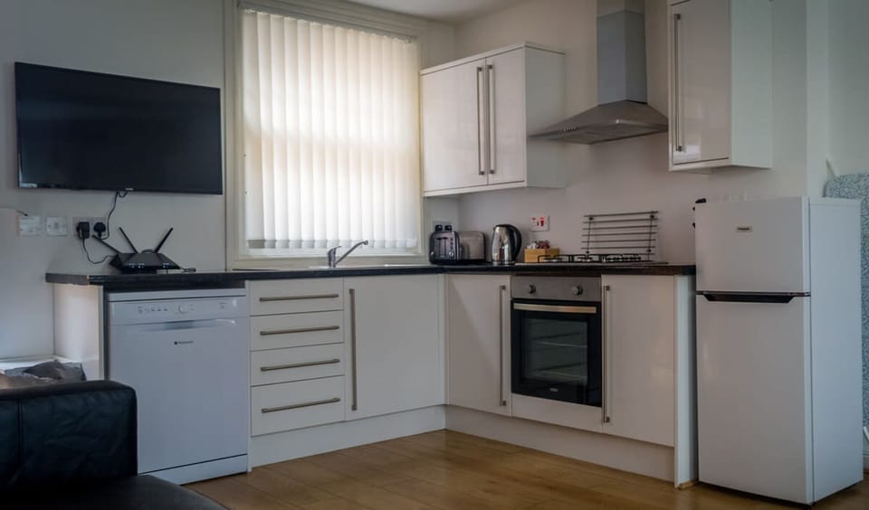 House | 5 bedrooms, iron/ironing board
