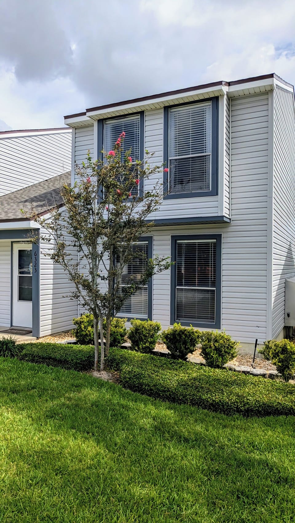 Charming condo front—your perfect home base for exploring and relaxing!