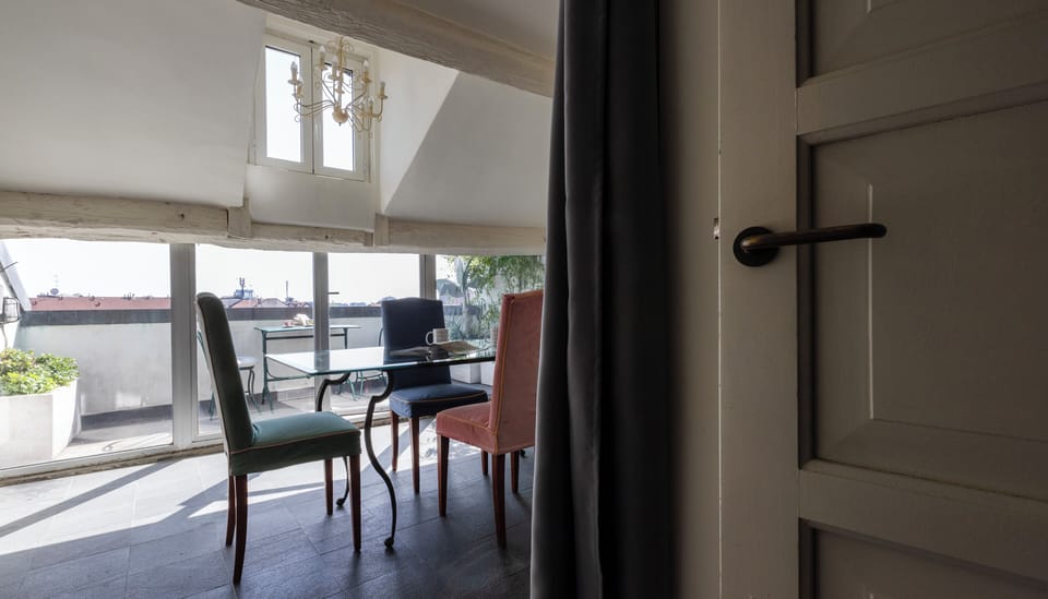 Apartment (1 Bedroom) | Interior