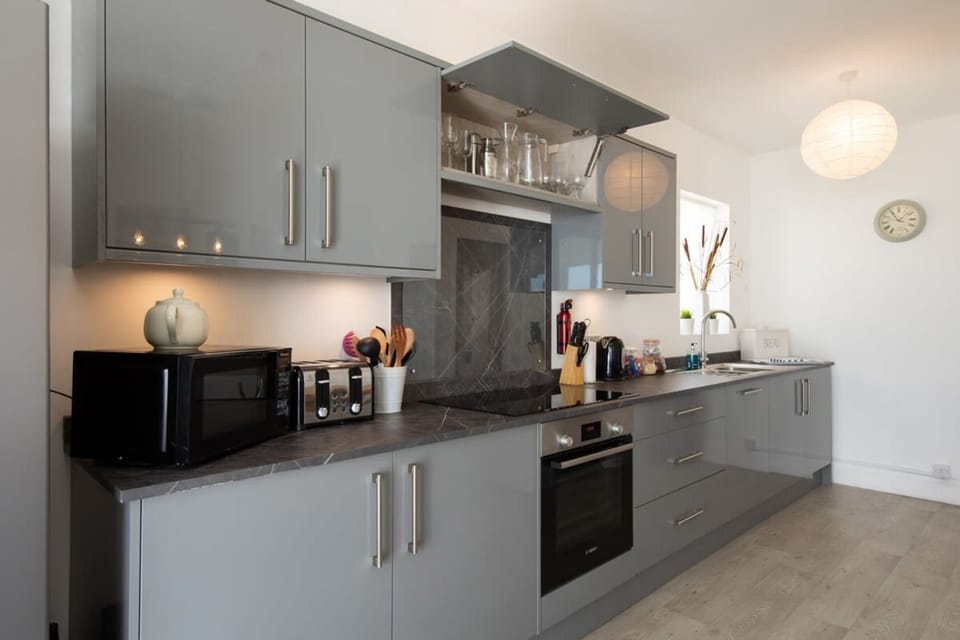 Apartment | 6 bedrooms, iron/ironing board, Internet