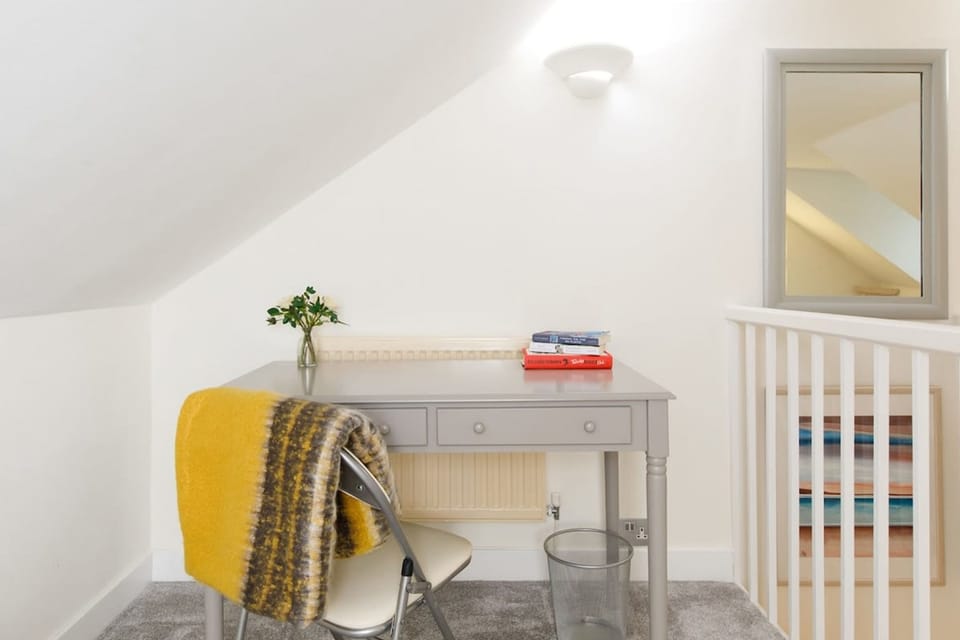 House | 3 bedrooms, iron/ironing board, Internet
